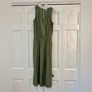Like new! Green Jumpsuit